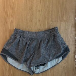 Lululemon Hotty Hot short